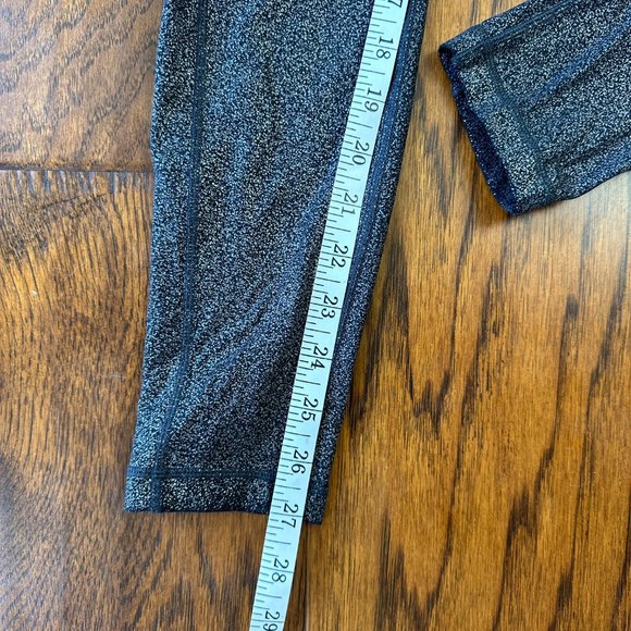 Lululemon Foil Printed Leggings with Pockets - Picture 6 of 7
